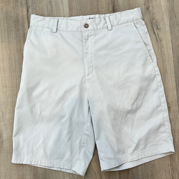 Nike Golf Men's Khaki Shorts - Picture 1 of 3